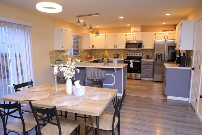 Photo - Elegant & Peaceful Kent Home