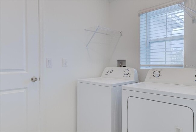 Photo - 1492 Cumberland Ave