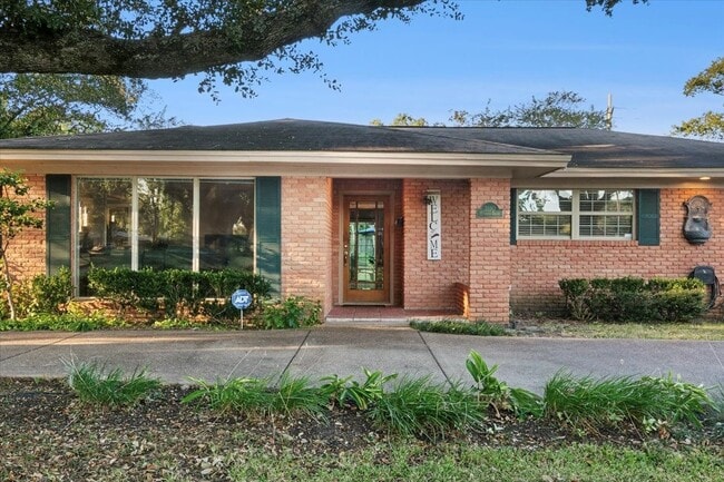 Photo - 3890 Kenwood Dr Unit Furnished for Corporates
