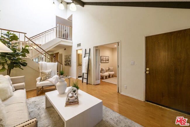 Photo - 4628 Maytime Ln