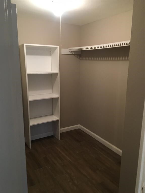5625 Antoine Dr Unit 202