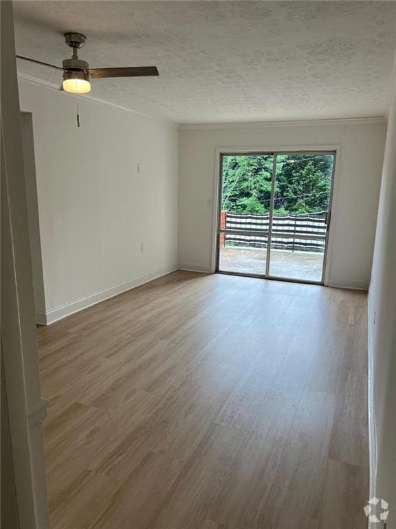 Building Photo - 2805 NE Expy NE Unit B14 Rental