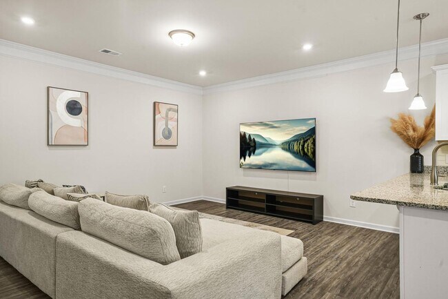 Photo - 2070 Ravencliff Dr