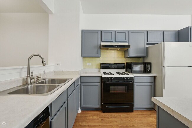 Photo - 2052 Waverly Ln