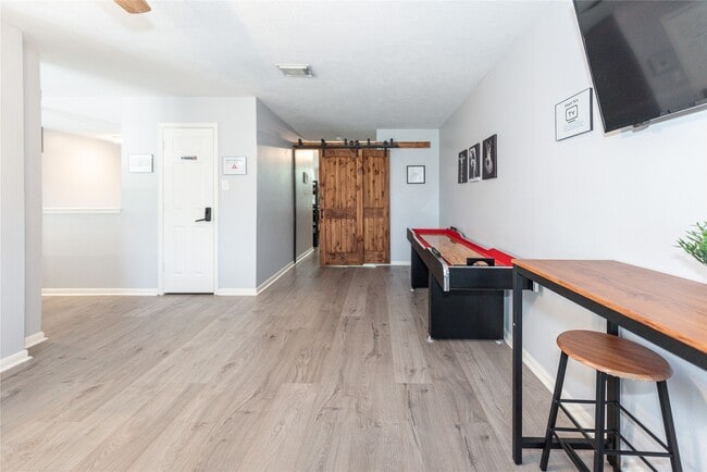 Photo - 10815 Oak Bayou Ln