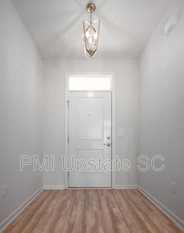 Photo - 206 Providence Farm Dr