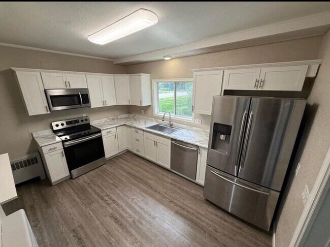 111 Markley Ave S