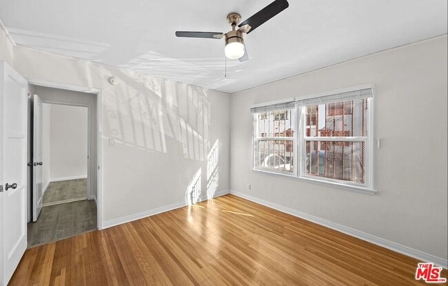 Photo - 1518 Laurel Canyon Blvd Unidad Apt 2