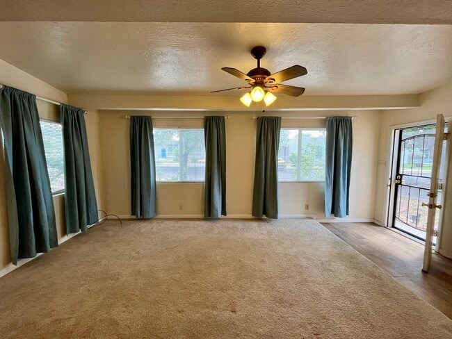 Photo - Cozy 2 Bedroom 1 Bathroom Home In The NE!