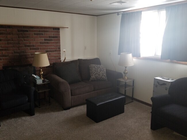 Photo - 1412 Osborne Rd NE