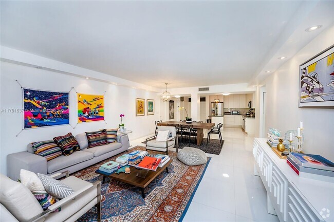 Building Photo - 141 Crandon Blvd Unit 141 Crandon Blvd # 241 Rental