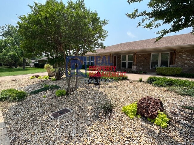 Photo - Great Location - 2 Bed/2 Bath Home with Patio
