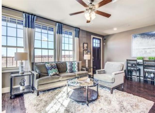 Photo - 2441 Siskiyou St Townhome