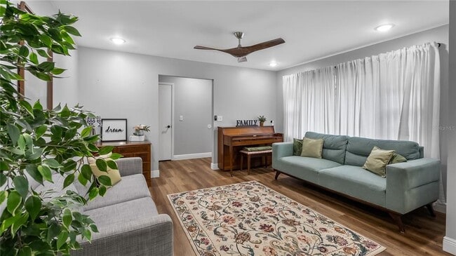 Photo - 821 Pennsylvania Ave