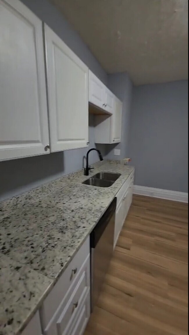 Photo - 414 Dayton St