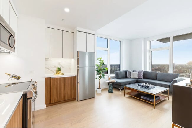 Photo - 123 Linden Blvd