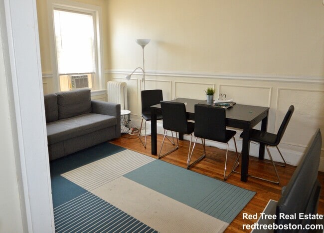 Photo - 248 Kelton St Unit 12