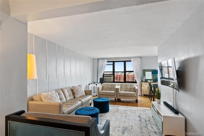 Photo - 2835 Webb Ave Unit 9D