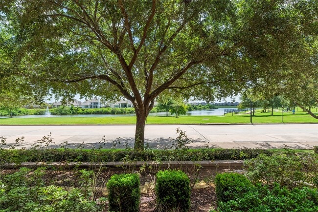 403 Marina View Dr