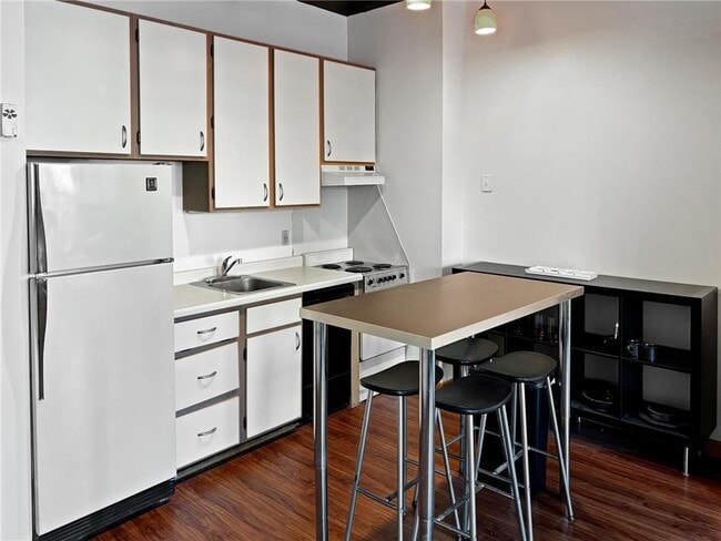 Photo - 431 S 7th St Unit 2613