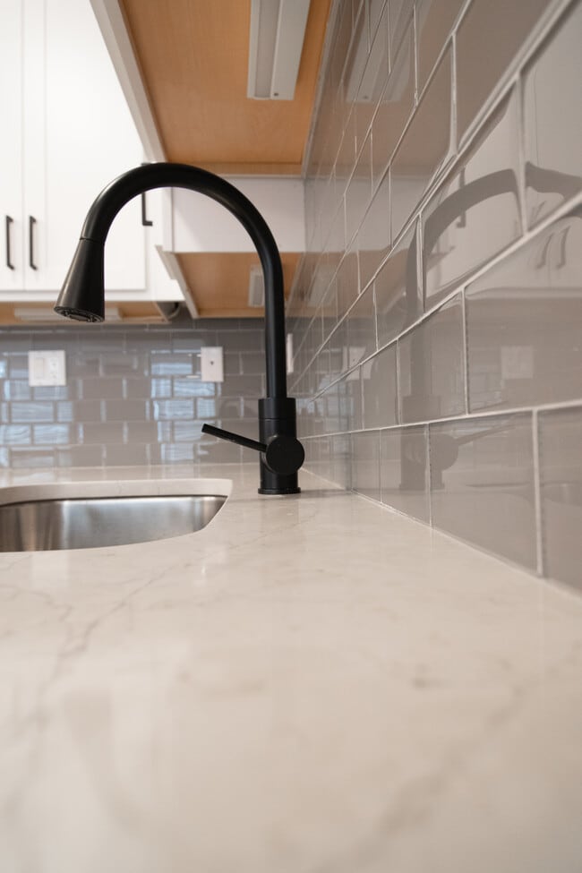 1090 New York Ave Apartments Huntington Station, NY