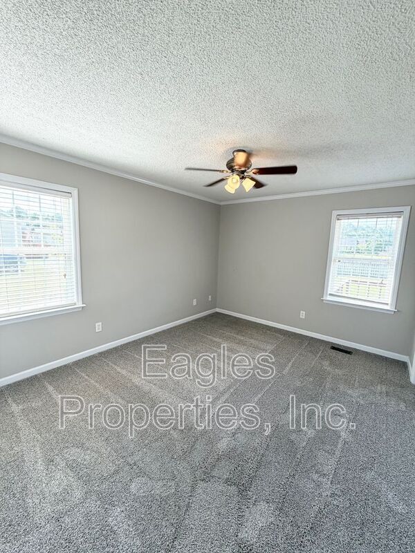 Photo - 513 Twin Creeks Dr