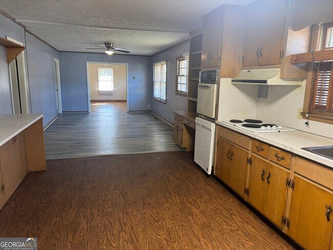 Photo - 2238 Emory St SW