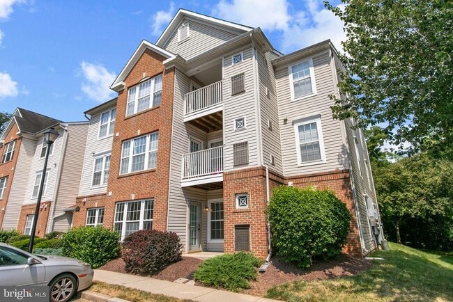 Photo - 502 Bradley Ct Unit 5D