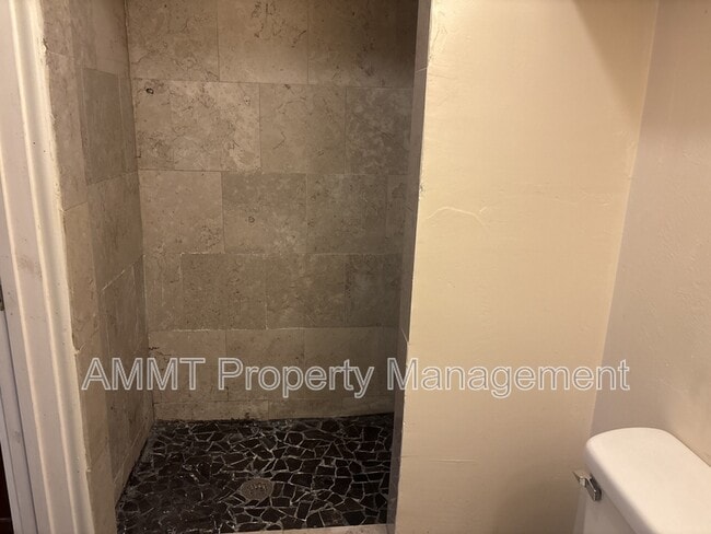 Photo - 145 E Main St