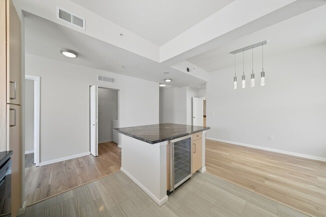 Photo - 3505 Sage Rd Unidad 202