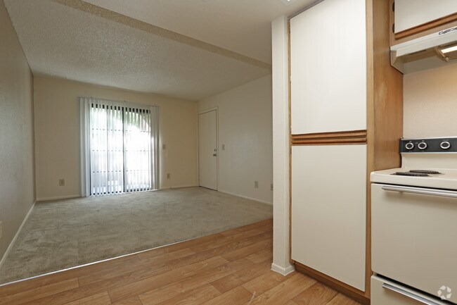 Photo - River Point Apartments