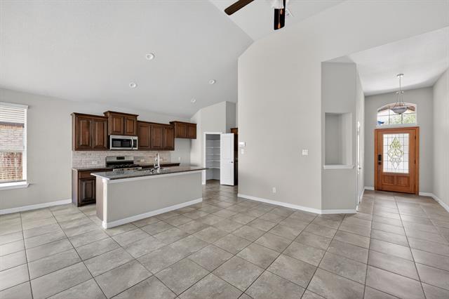 Photo - 1133 Belsay Ln