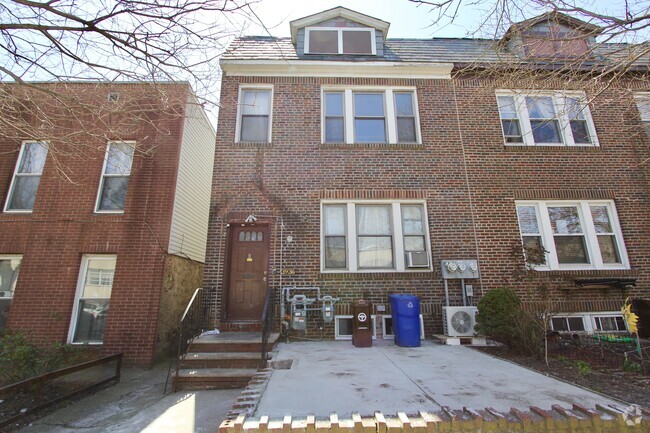 Building Photo - 39-36-36 Skillman Ave Rental