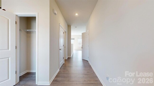 Photo - 6430 Revolutionary Trail