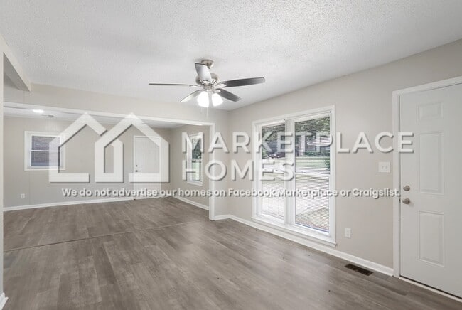 Photo - 8206 Huntington Dr