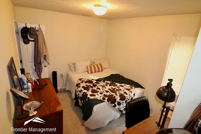 Photo - 614/616 Thurston Unidad 614 Thurston St.