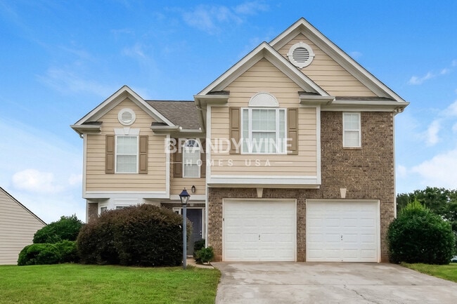 Building Photo - 2801 Driftwood Ct