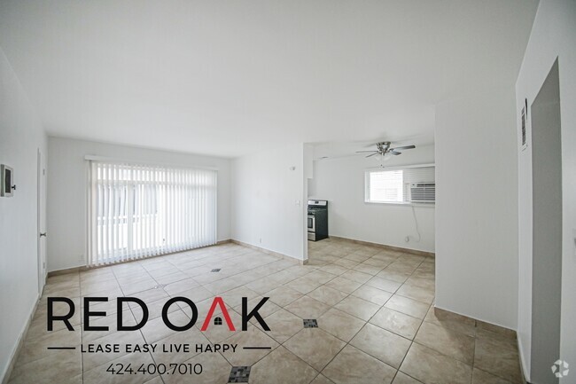 Building Photo - Stylish and Bright One Bedroom with Large ... Unit 15 Rental