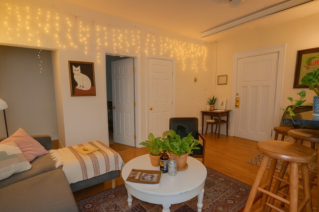 Photo - 56 Egmont St Unit 01