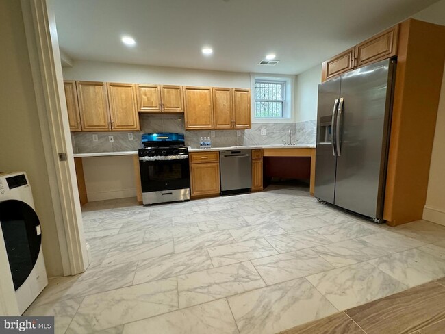 Building Photo - 747 Alabama Ave SE Unit B2 Rental