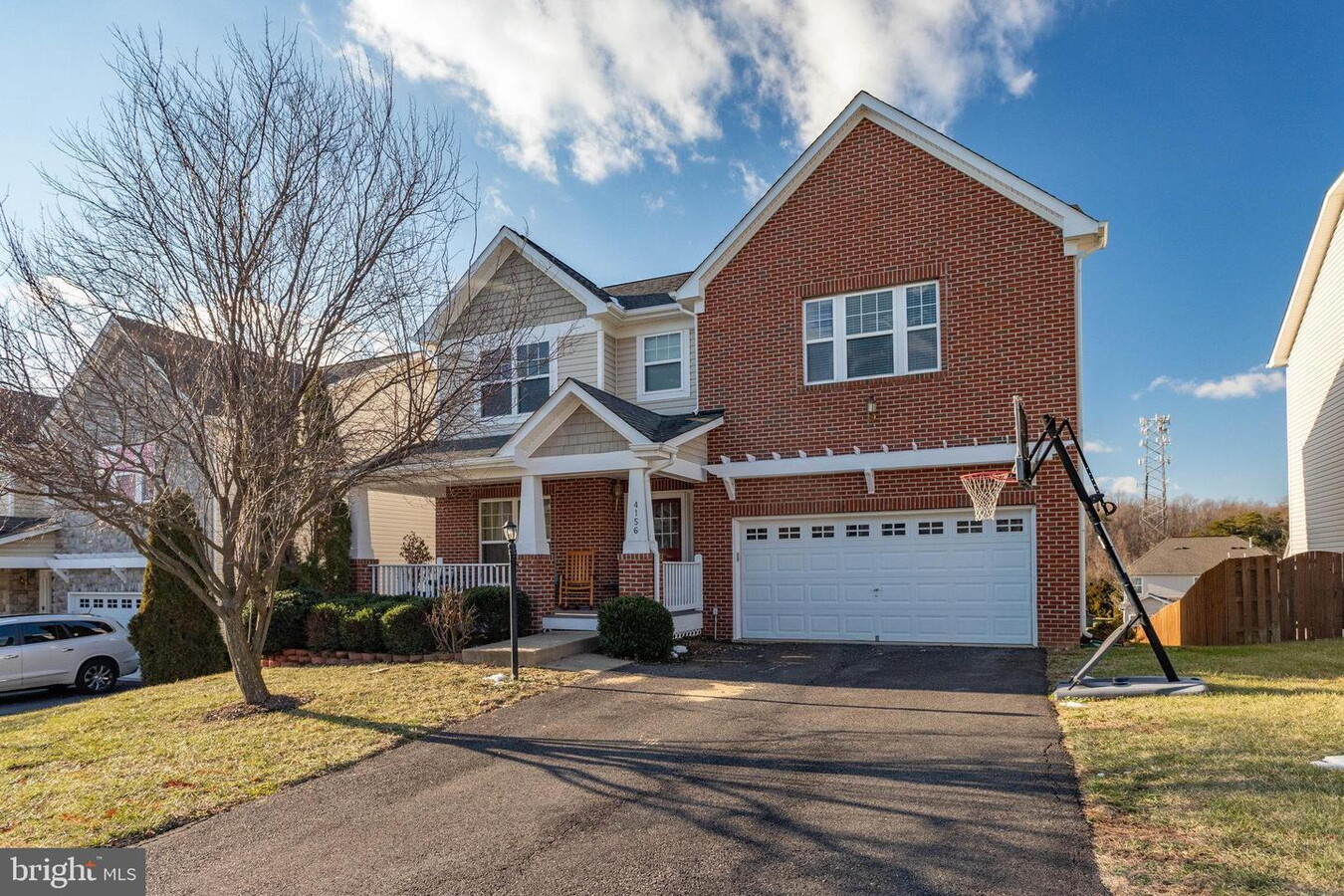 Welcome to this beautiful and spacious 3-level home in the desirable Garrison Woods Community of ... - Welcome to this beautiful and spacious 3-level home in the desirable Garrison Woods Community of ...