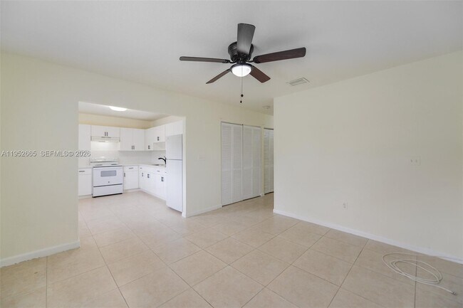 Photo - 6320 NW 1st Pl Unit 6322