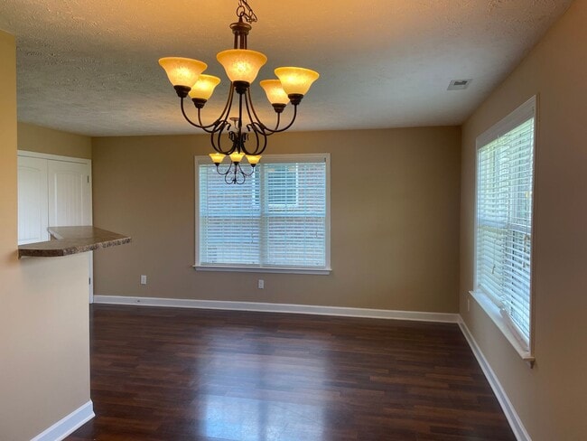 Photo - Executive Living!