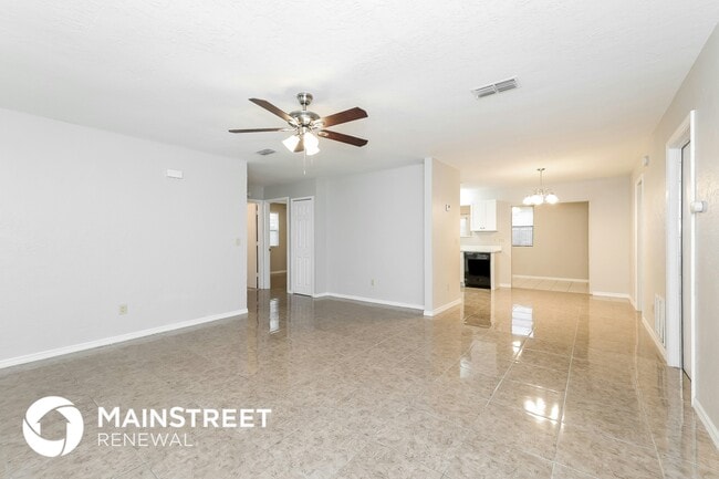 Photo - 240 Grifford Dr