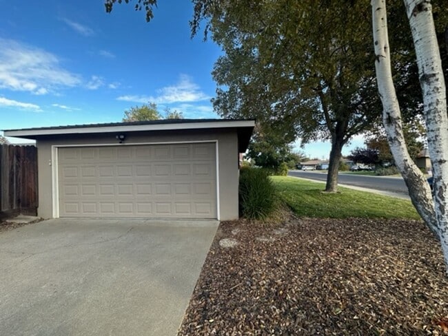 Photo - Home for Rent in South Woodland with Solar