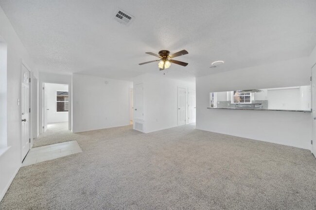 Photo - 306 N Bighorse St