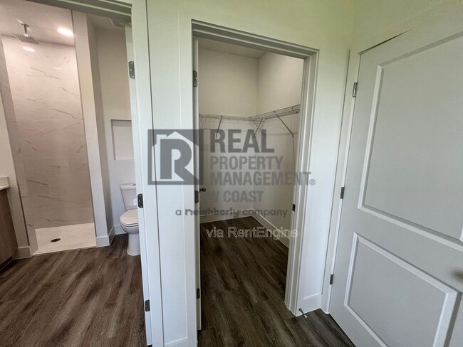 Photo - 1263 Hillcrest St E