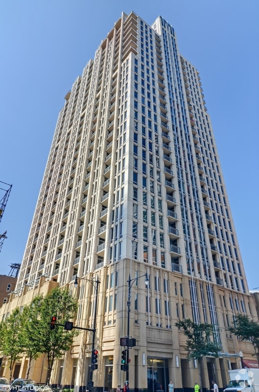 Building Photo - 1234/1250 S Michigan Ave Unit 2204 Rental