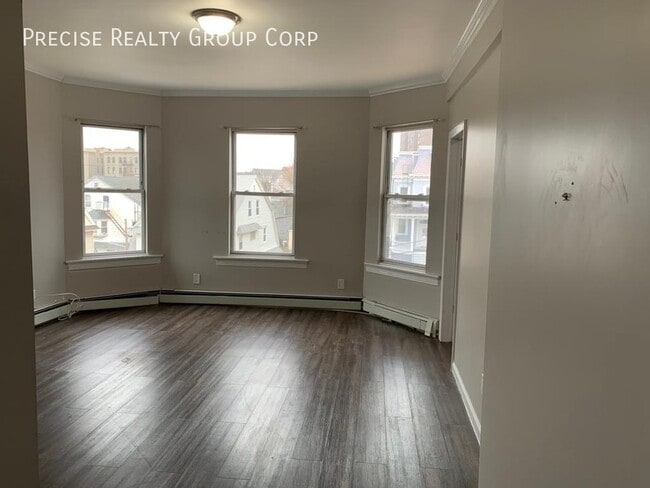 Photo - 12 Cedar Pl Unit 2