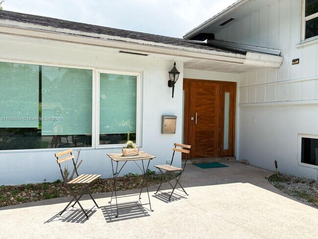 Photo - 3330 Liberty St